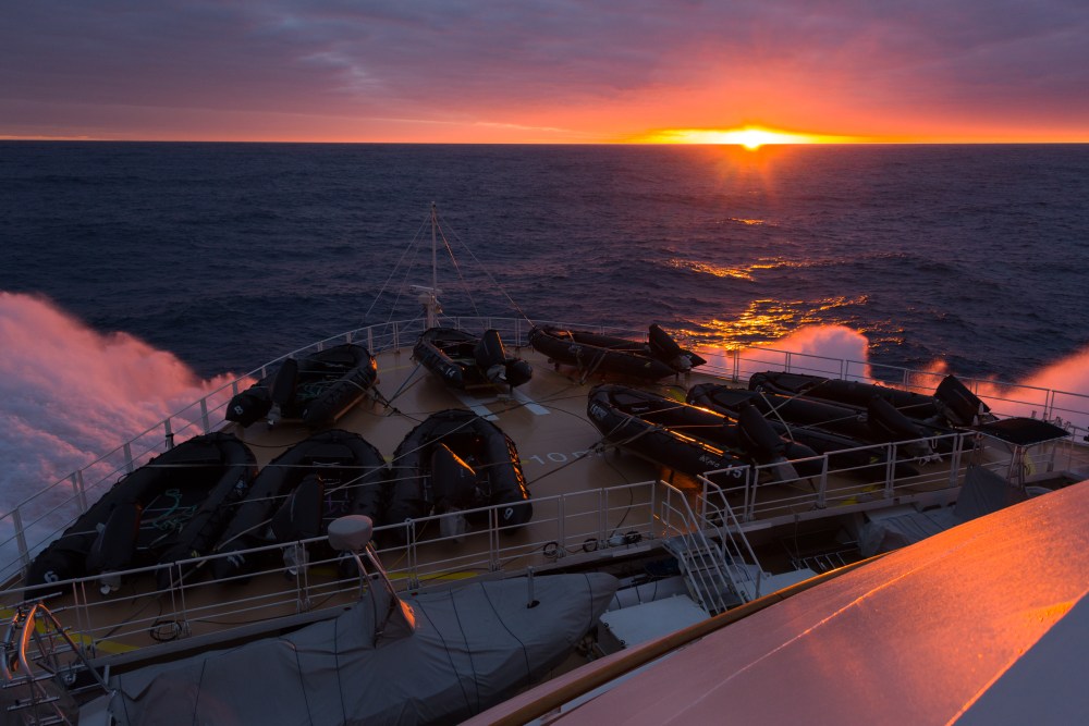 tv-170121-230935-nikon-d750r